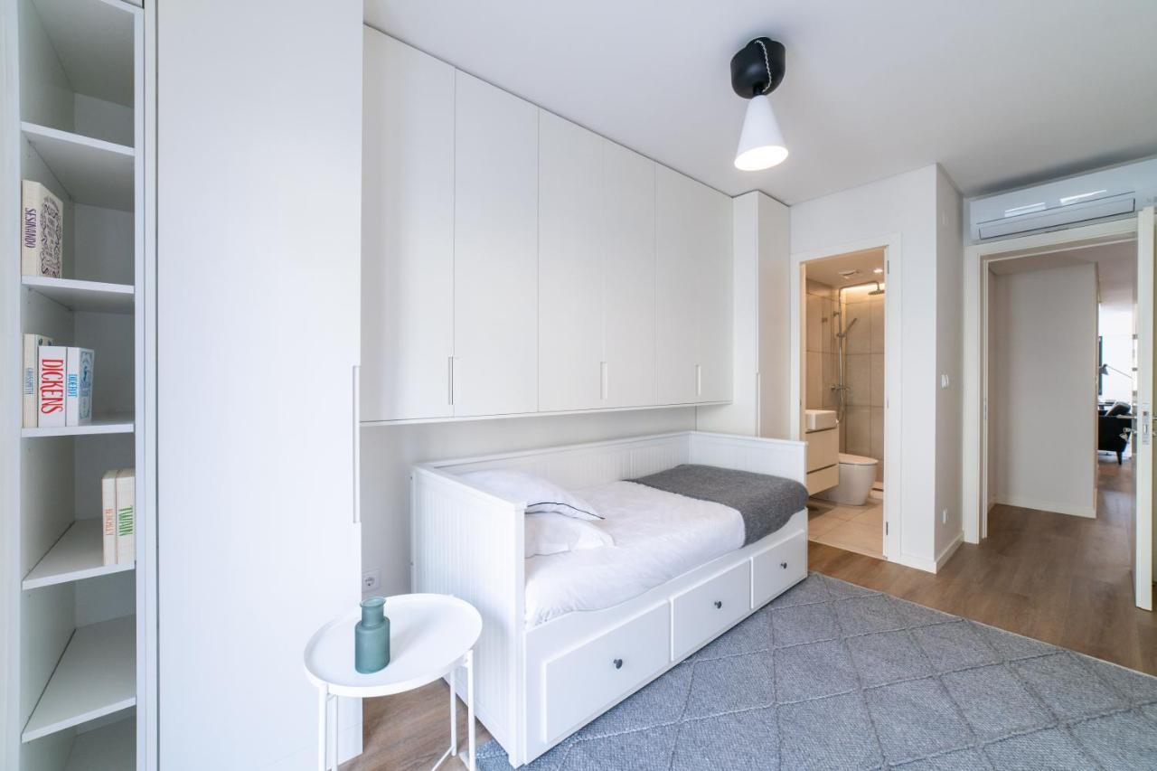 Lusiadas 53 2ºd - Beautiful Two-Bedroom Apartment Lissabon Exterior foto